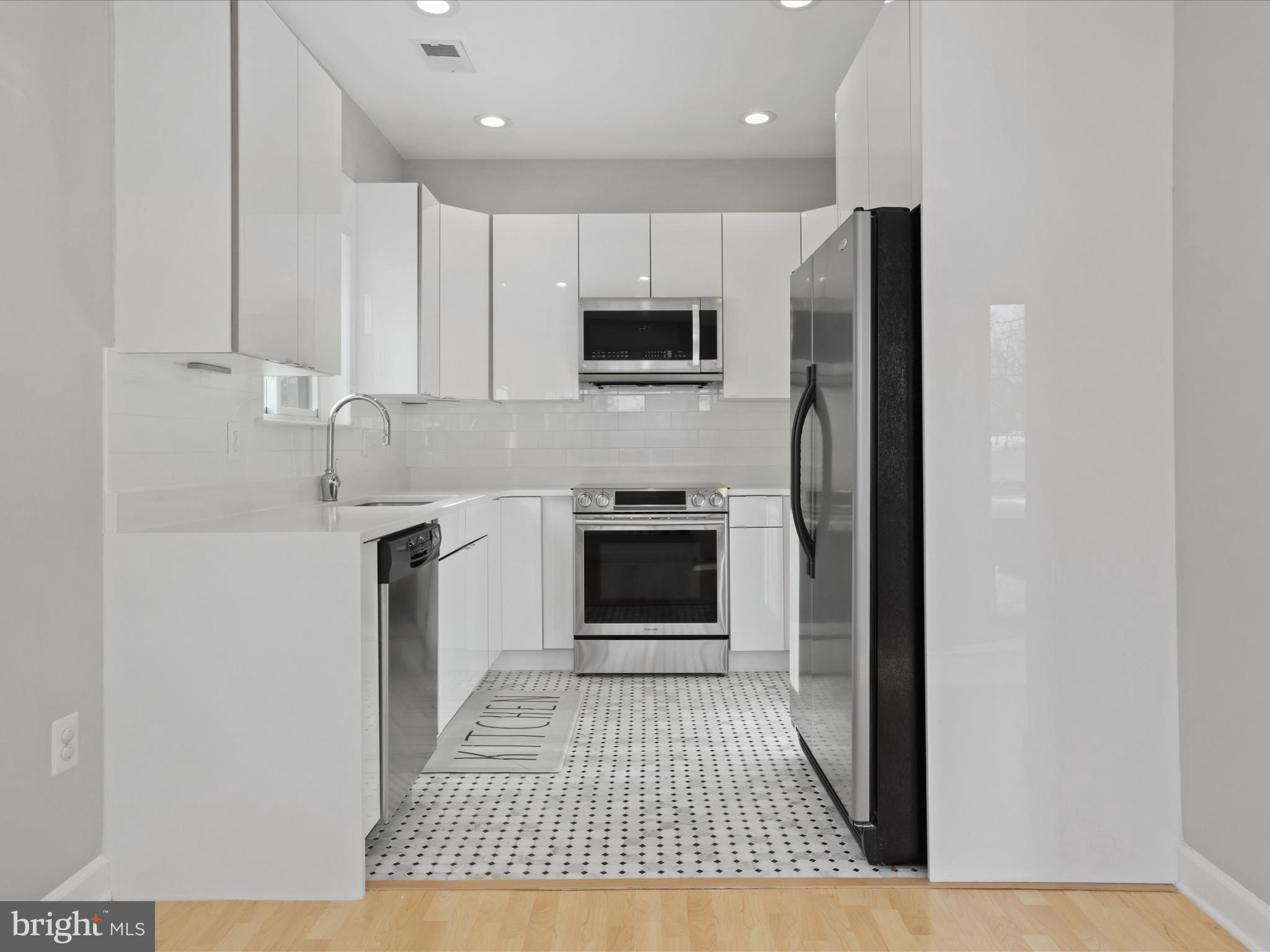 1911 B Villaridge Drive, Unit 1911B Reston, VA 20191 - Photo 12 of 38