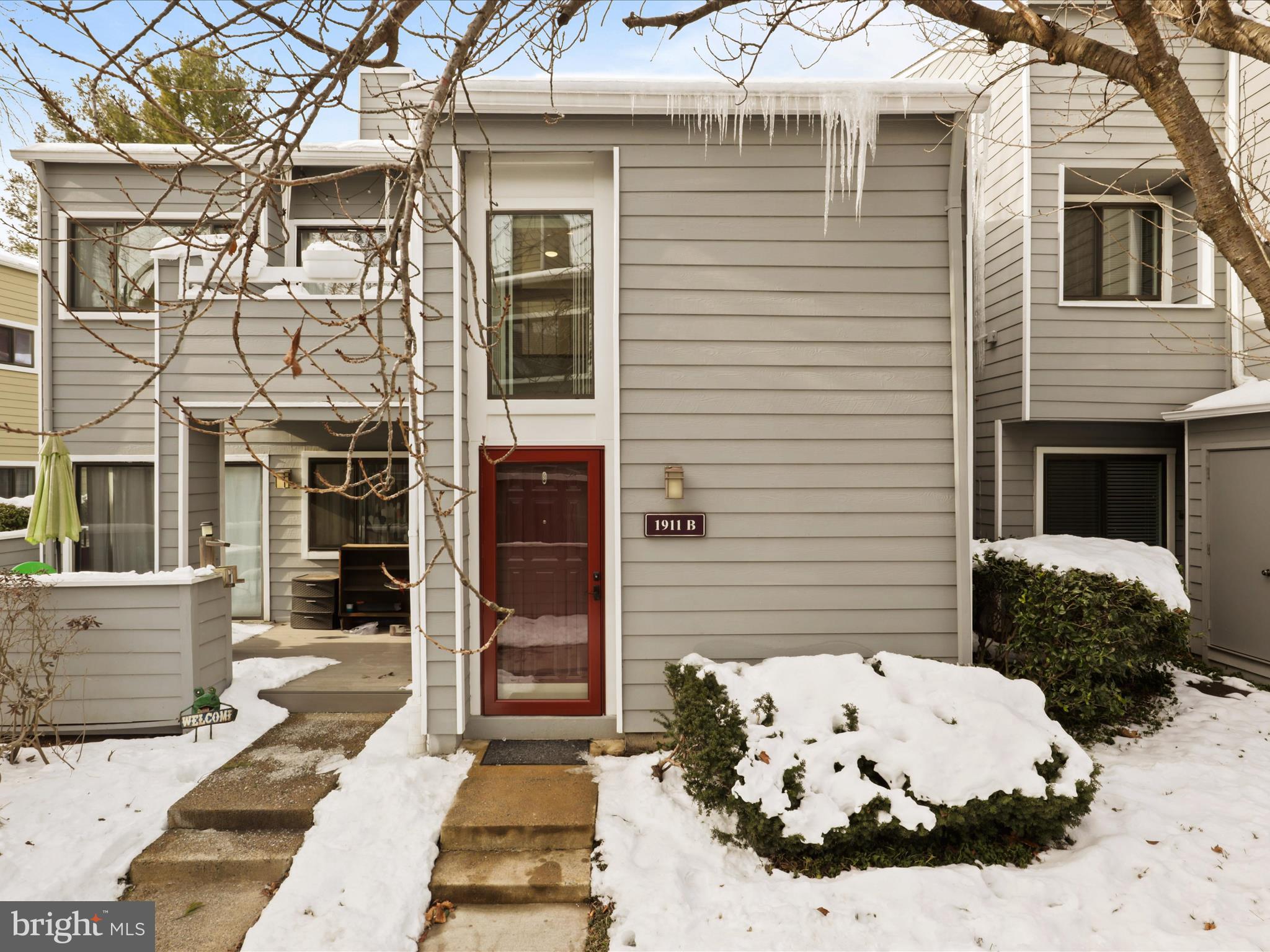 1911 B Villaridge Drive, Unit 1911B Reston, VA 20191 - Photo 4 of 38