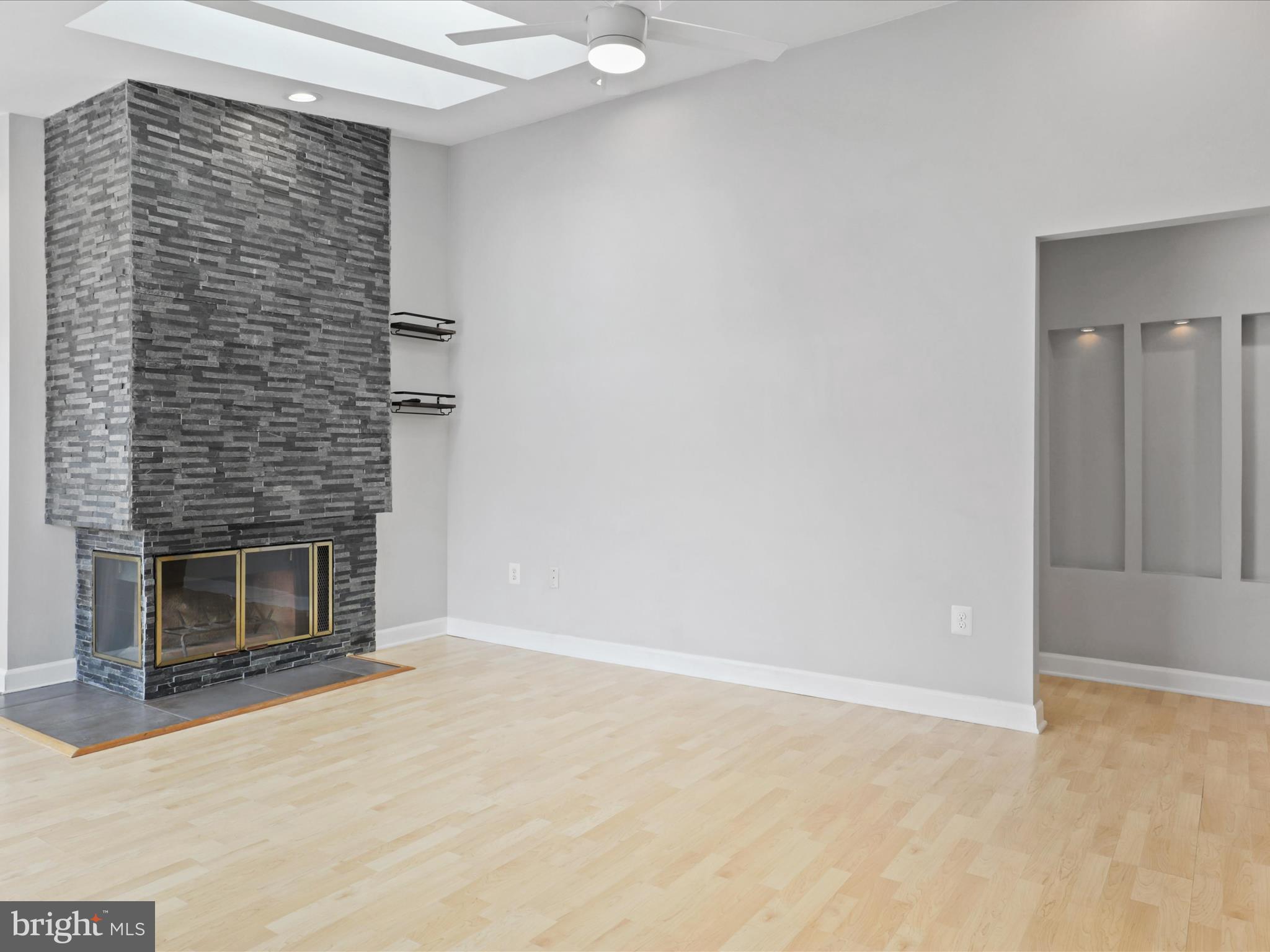 1911 B Villaridge Drive, Unit 1911B Reston, VA 20191 - Photo 8 of 38