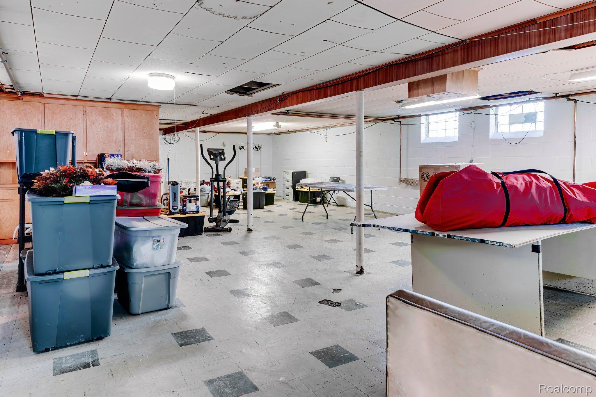 8050 Racine Road Warren, MI 48093 - Photo 19 of 28 Gallery Image 19