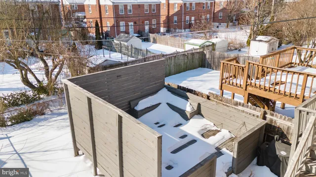 a picture of city view