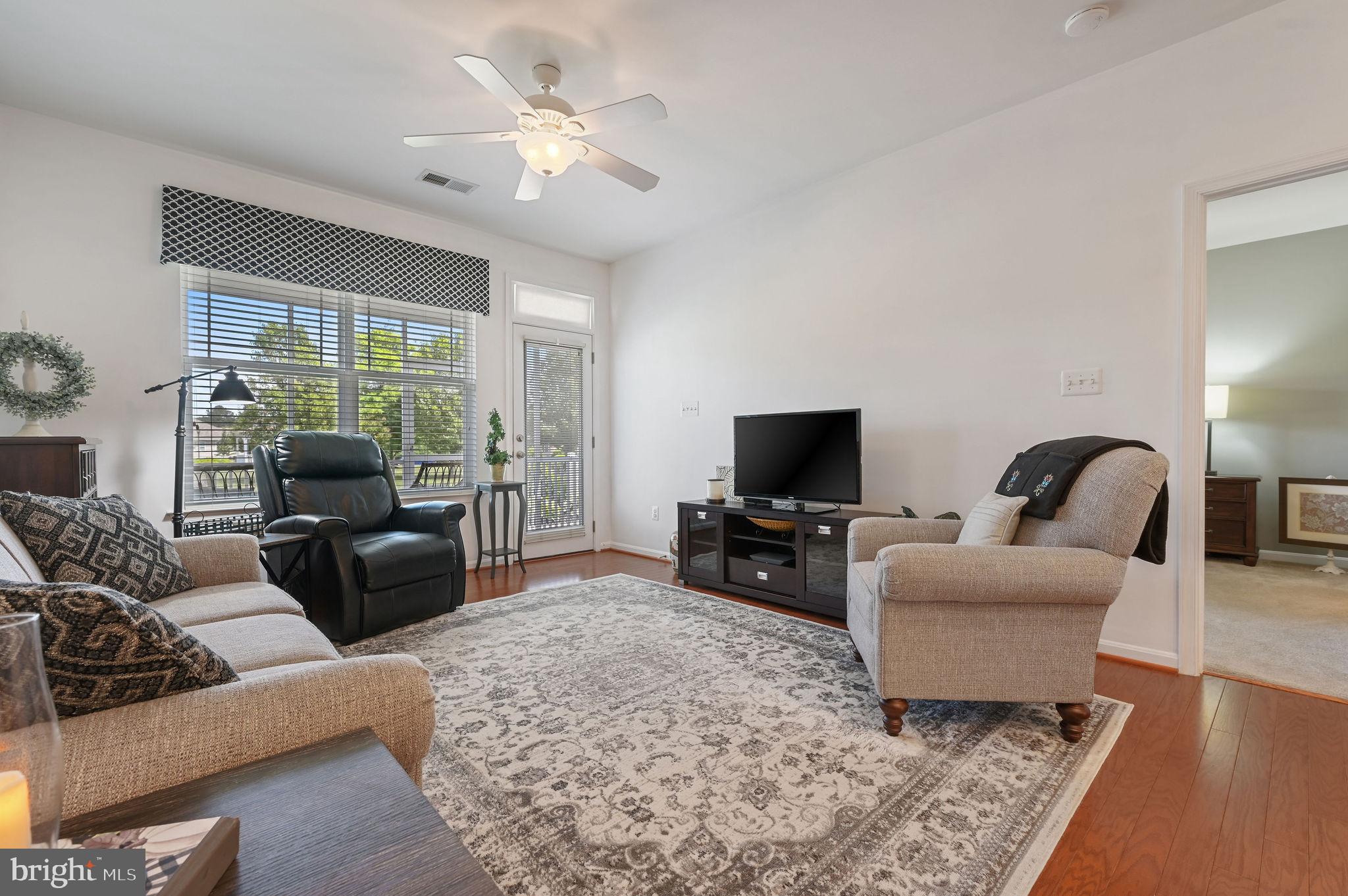 42 Cresthaven Lane Dover, DE 19901 - Photo 15 of 33 Lots of Natural light