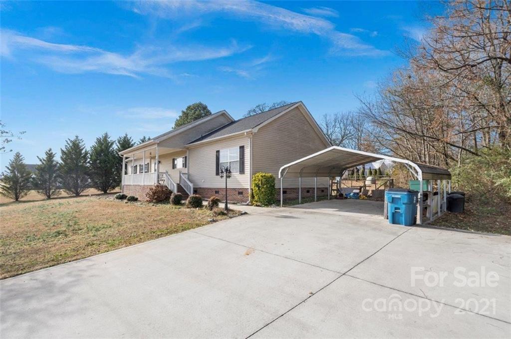 2207 Router Court, Unit 42 Crouse, NC 28033 - Photo 3 of 25 Gallery Image 3