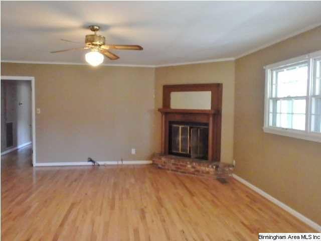 517 Country Club Road Sylacauga, AL 35150 - Photo 2 of 17