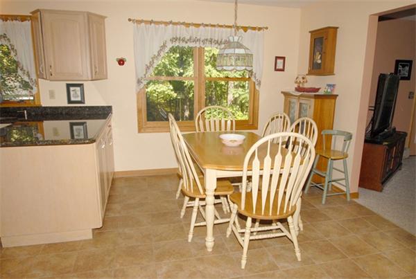 16 Chard Road Tyngsborough, MA 01879 - Photo 4 of 25
