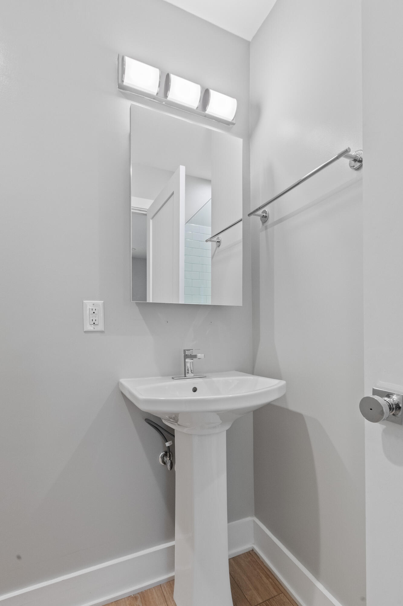 14 Shem Drive Mount Pleasant, SC 29464 - Photo 33 of 51 14ShemDr-CasaVerdeMediaLLC5