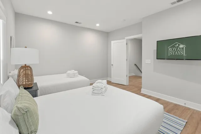 $7,000 | 14 Shem Drive, Mount Pleasant, SC 29464