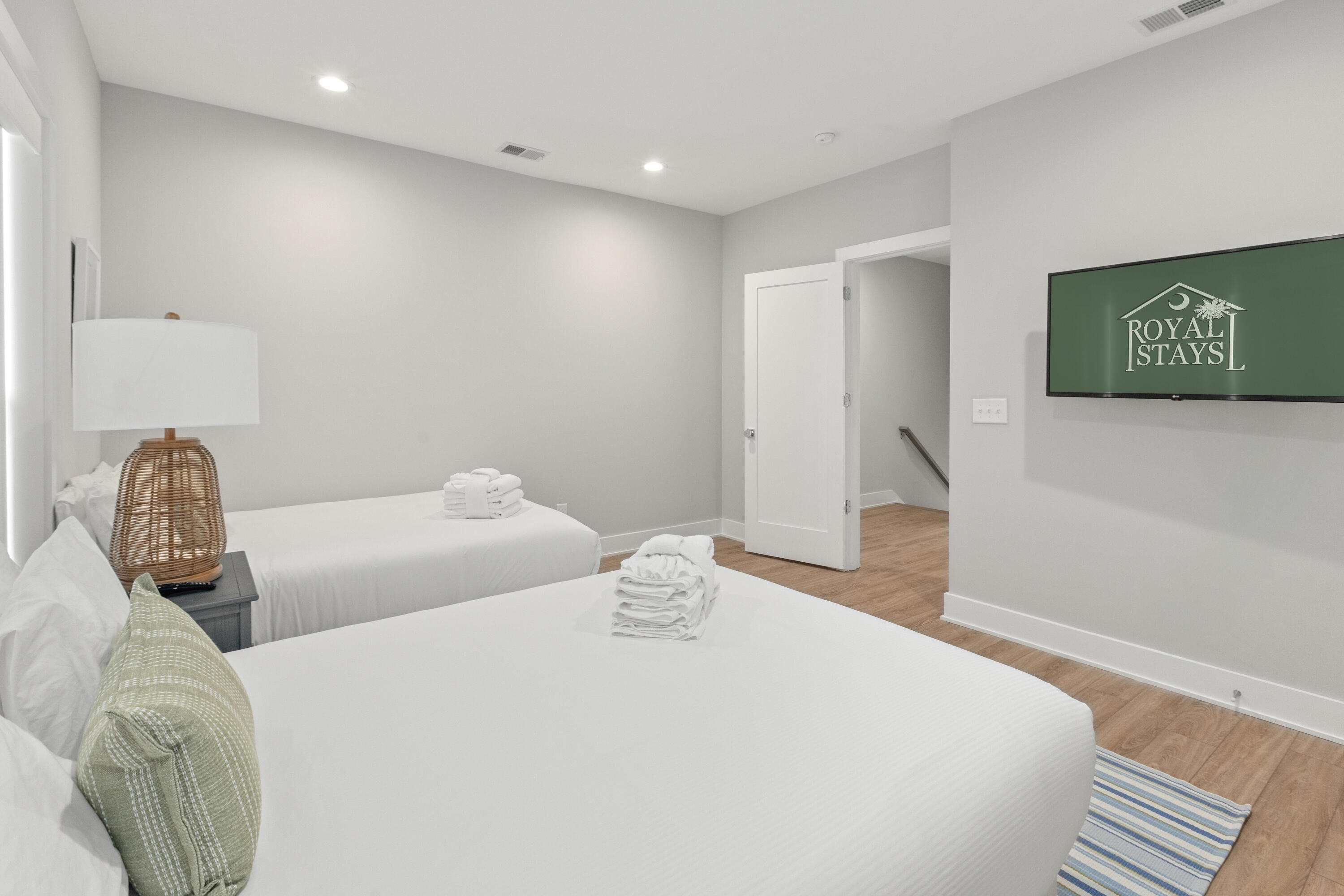 14 Shem Drive Mount Pleasant, SC 29464 - Photo 38 of 51 14ShemDr-CasaVerdeMediaLLC34