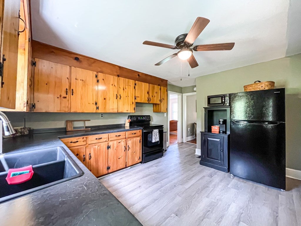 32002 Hollyfield Road Damascus, VA 24236 - Photo 6 of 20 Gallery Image 6