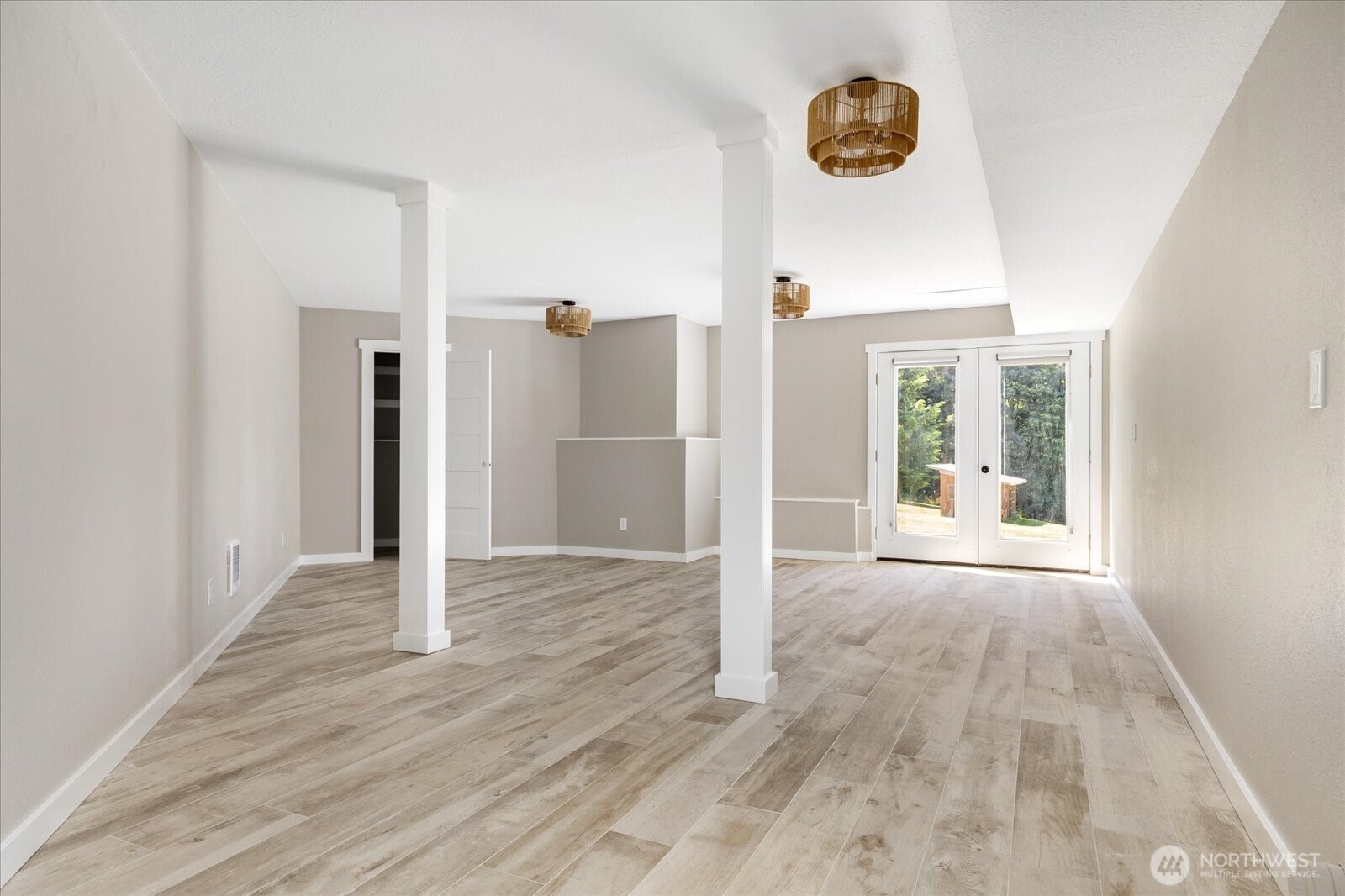 3807 Taylor Road Oak Harbor, WA 98277 - Photo 30 of 40 Gallery Image 30
