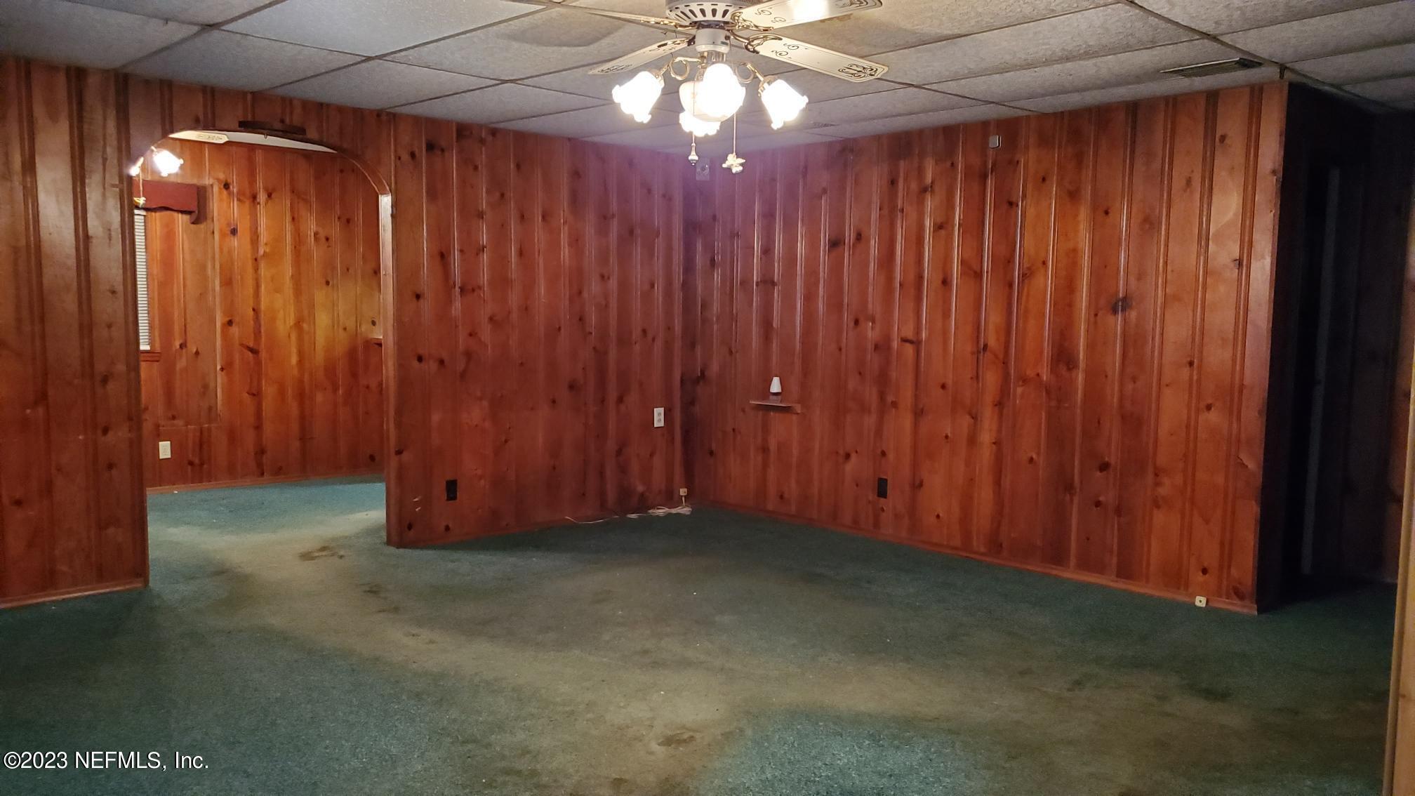2135 Chaffee Road South Jacksonville, FL 32221 - Photo 5 of 15 Living Room