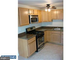 3000 Heather Road Folcroft, PA 19032 - Photo 2 of 10 Kitchen