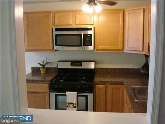3000 Heather Road Folcroft, PA 19032 - Photo 3 of 10 Kitchen