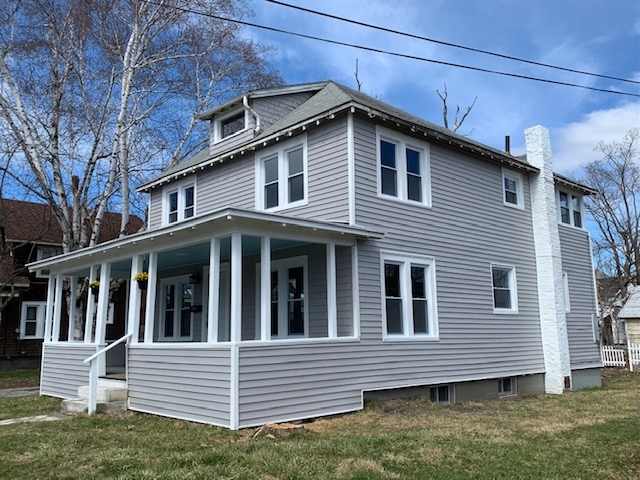 7 Seabury Street Rutland, VT 05701 - Photo 3 of 25