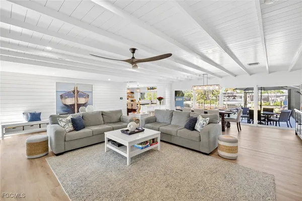 $1,449,000 | 941 Pecten Court, Sanibel, FL 33957