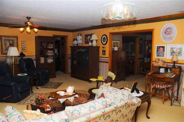 2825 Pine Ridge Road, Unit 2 Tallahassee, FL 32308 - Photo 17 of 21 Gallery Image 17