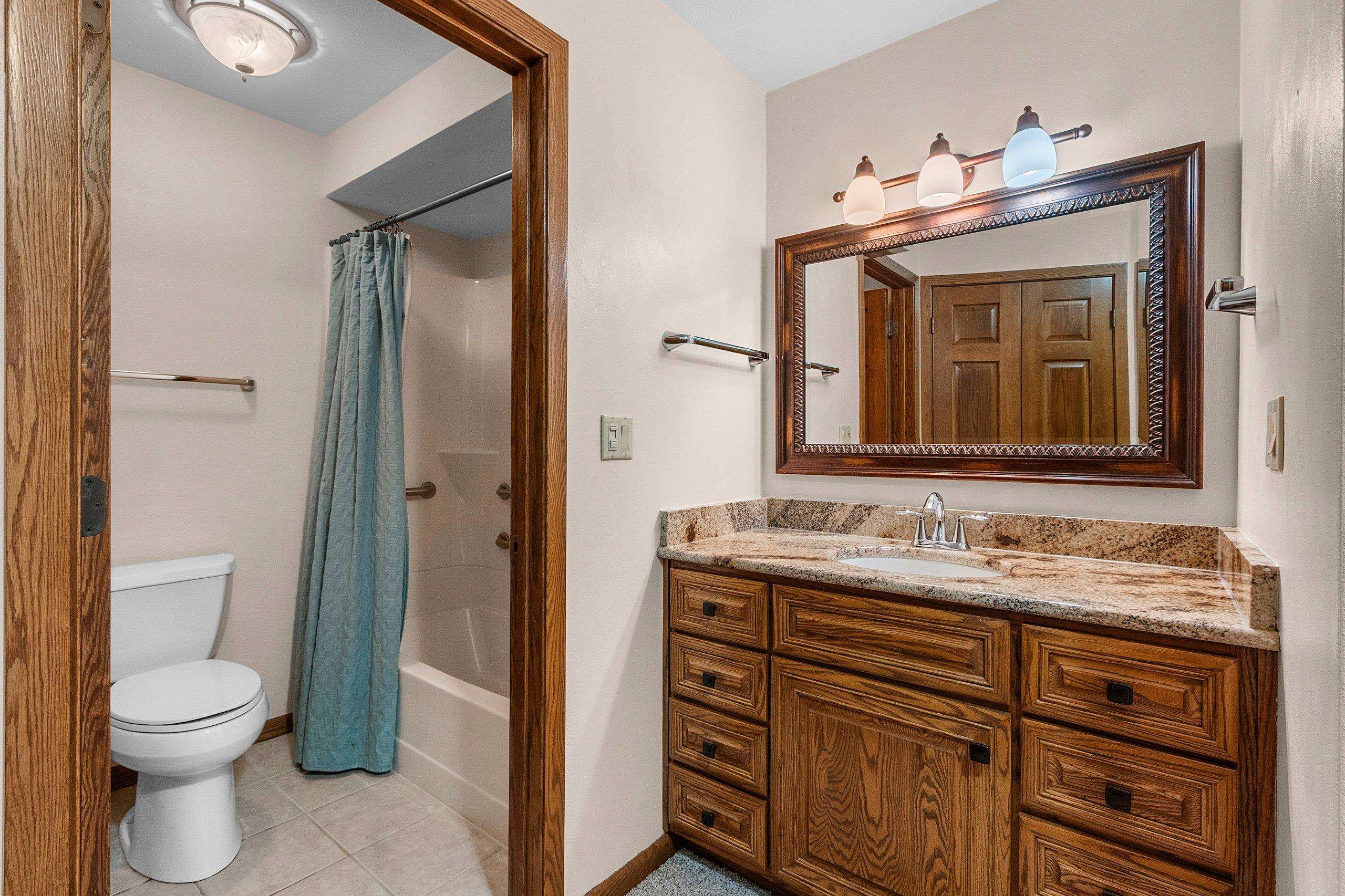 151 Harrys Gateway Appleton, WI 54914 - Photo 32 of 78