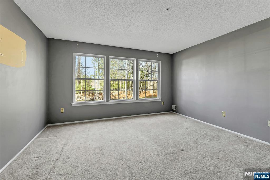 1192 Richmond Road Mahwah, NJ 07430 - Photo 12 of 19