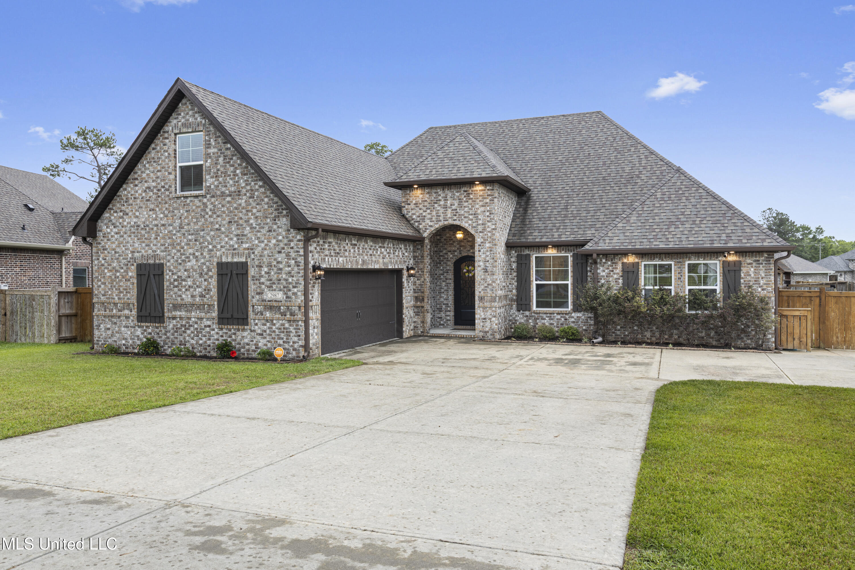 2987 Rue Acadian Gardens Biloxi, MS 39532 - Photo 1 of 40 002
