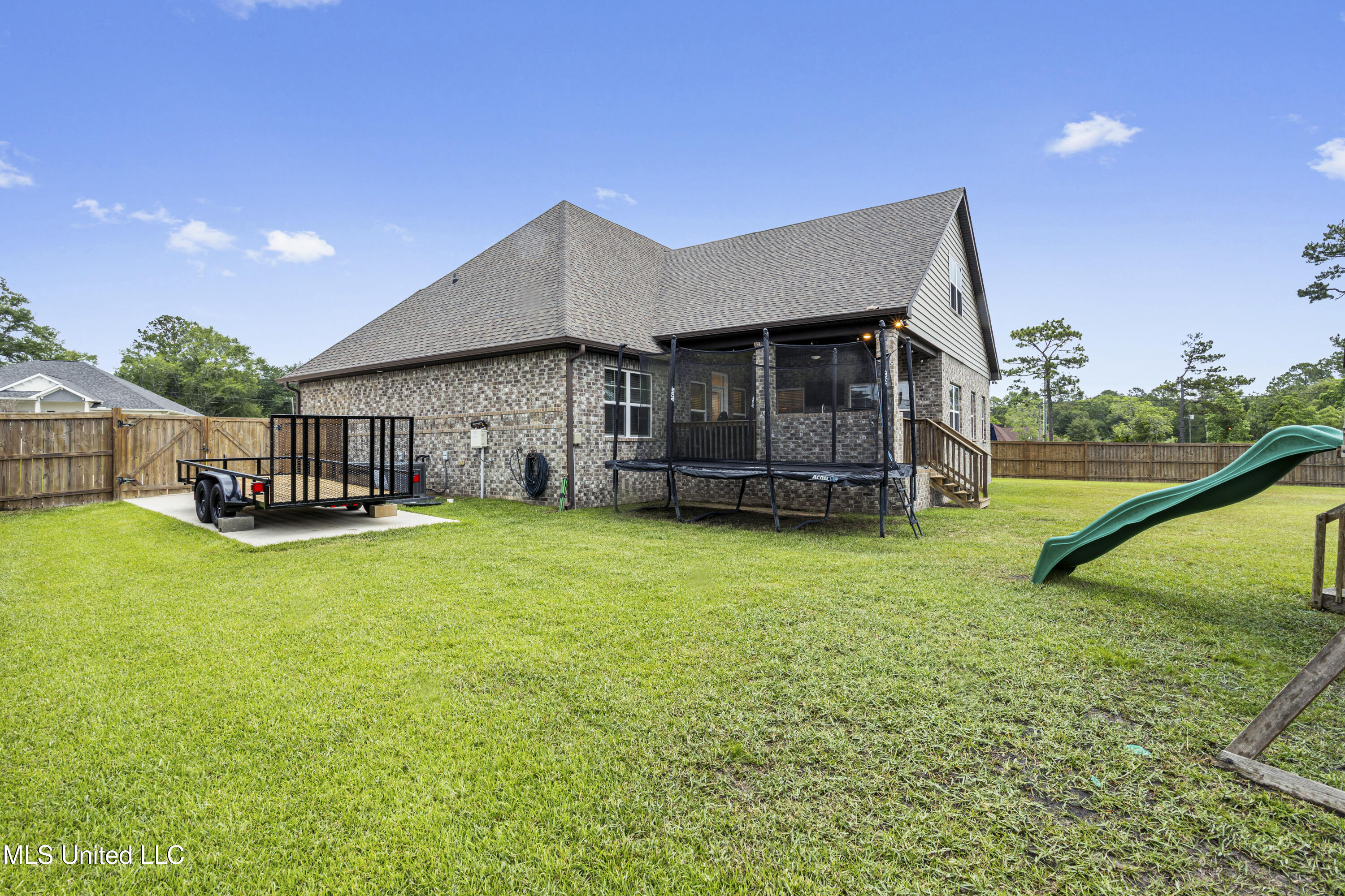 2987 Rue Acadian Gardens Biloxi, MS 39532 - Photo 36 of 40 035