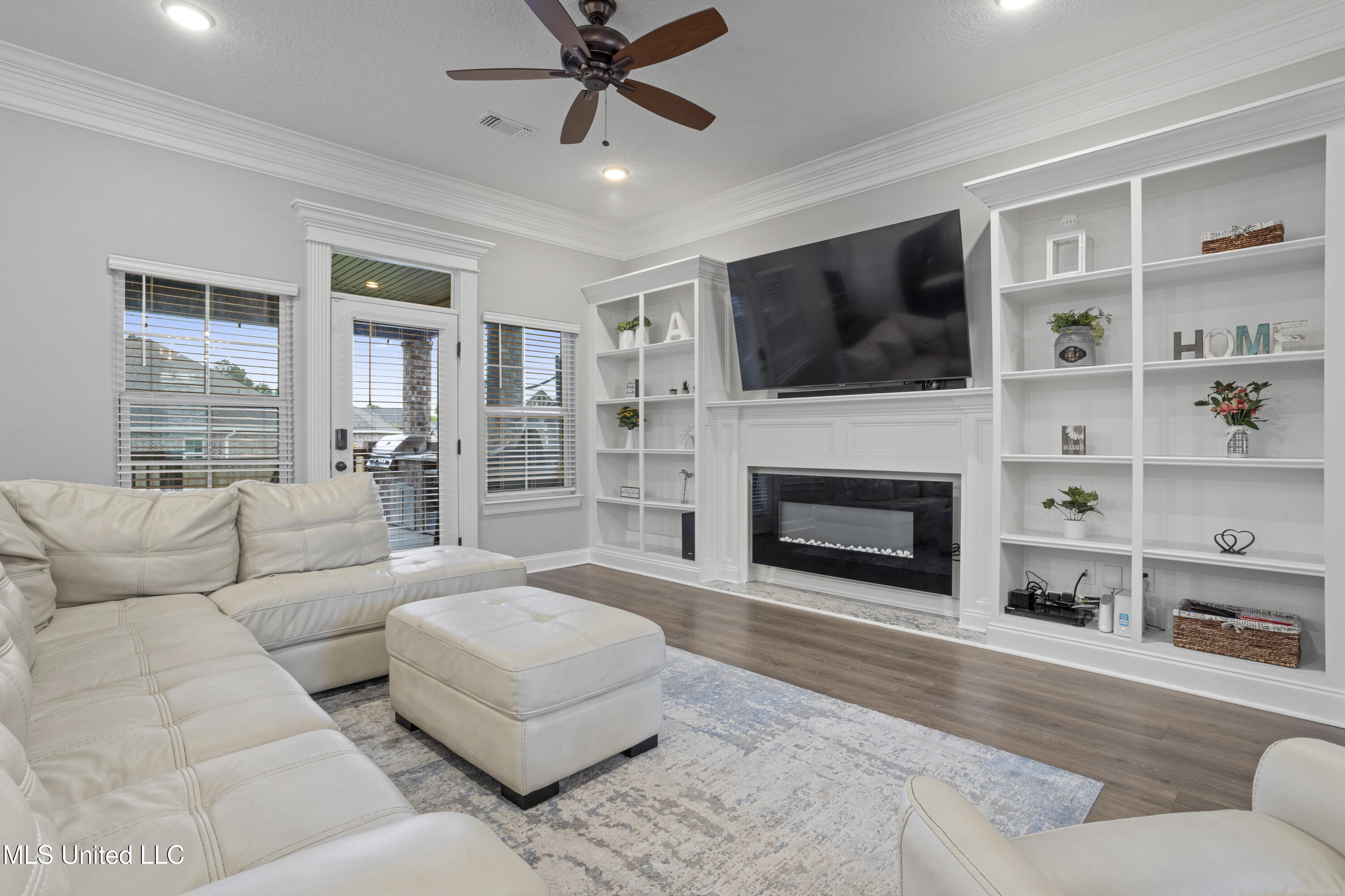 2987 Rue Acadian Gardens Biloxi, MS 39532 - Photo 6 of 40 004