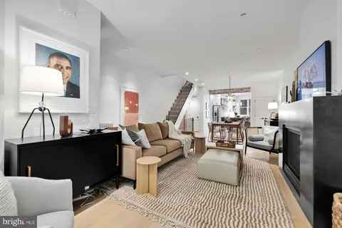 $1,999,995 | 810 North Carolina Avenue Southeast, Washington, DC 20003