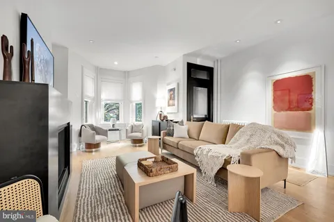 $1,999,995 | 810 North Carolina Avenue Southeast, Washington, DC 20003