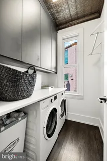 $1,999,995 | 810 North Carolina Avenue Southeast, Washington, DC 20003