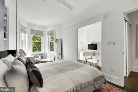 $1,999,995 | 810 North Carolina Avenue Southeast, Washington, DC 20003