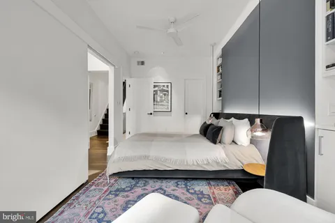 $1,999,995 | 810 North Carolina Avenue Southeast, Washington, DC 20003