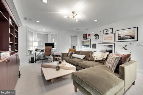 $1,999,995 | 810 North Carolina Avenue Southeast, Washington, DC 20003