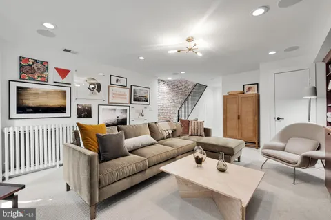 $1,999,995 | 810 North Carolina Avenue Southeast, Washington, DC 20003