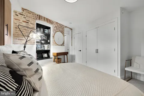 $1,999,995 | 810 North Carolina Avenue Southeast, Washington, DC 20003