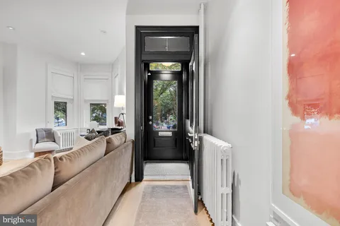 $1,999,995 | 810 North Carolina Avenue Southeast, Washington, DC 20003