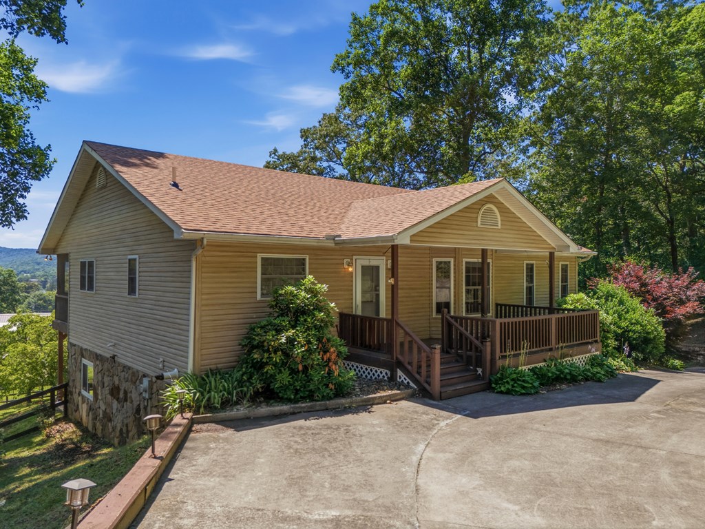 651 McRidge Road Hiawassee, GA 30546 - Photo 2 of 57