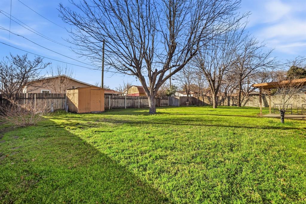 816 Ruidoso Drive Saginaw, TX 76179 - Photo 15 of 22 a view of a house with a big yard