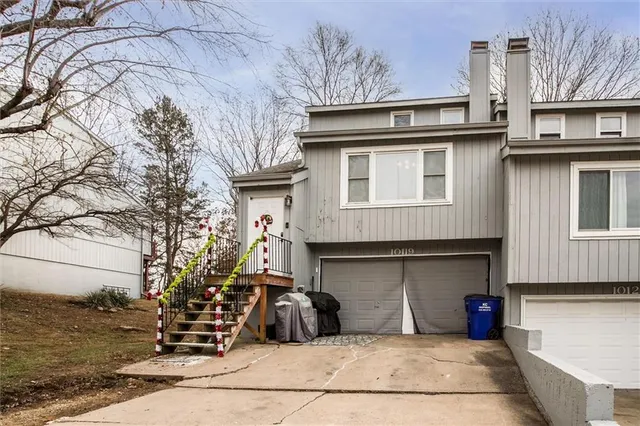 $225,000 | 10119 Steele Road, Edwardsville, KS 66111