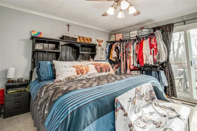 $225,000 | 10119 Steele Road, Edwardsville, KS 66111