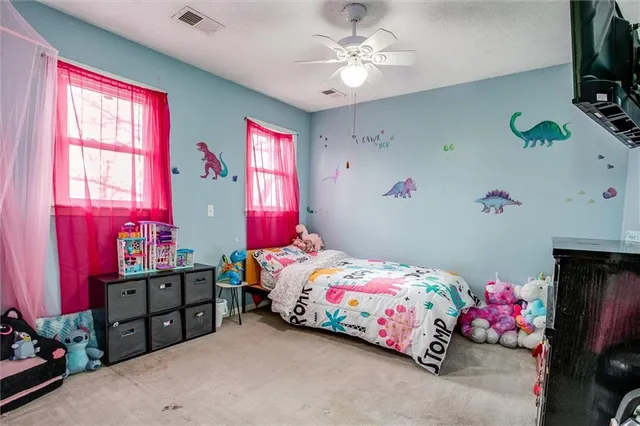 $225,000 | 10119 Steele Road, Edwardsville, KS 66111