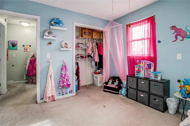 $225,000 | 10119 Steele Road, Edwardsville, KS 66111