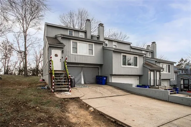 $225,000 | 10119 Steele Road, Edwardsville, KS 66111