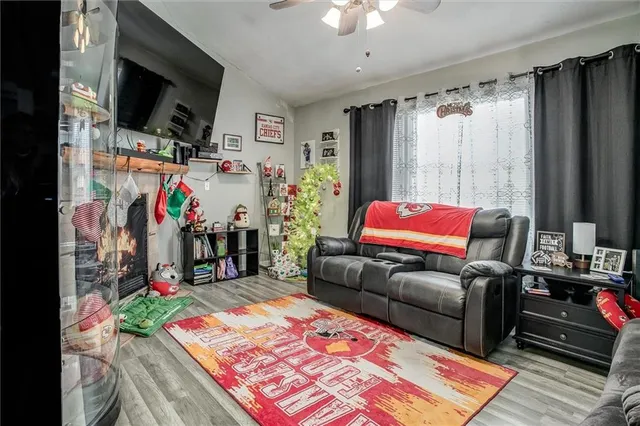 $225,000 | 10119 Steele Road, Edwardsville, KS 66111