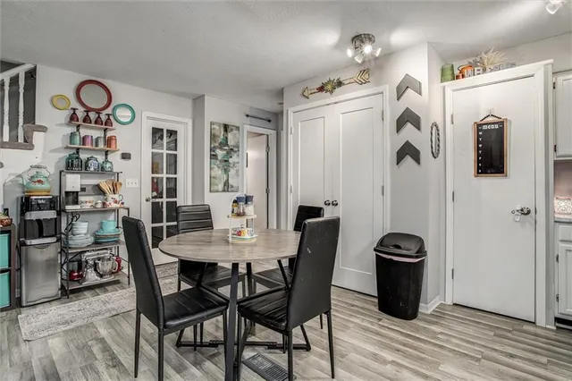 $225,000 | 10119 Steele Road, Edwardsville, KS 66111