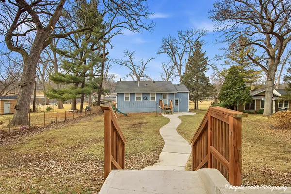 $525,000 | 4813 South Wildwood Drive, McHenry, IL 60051