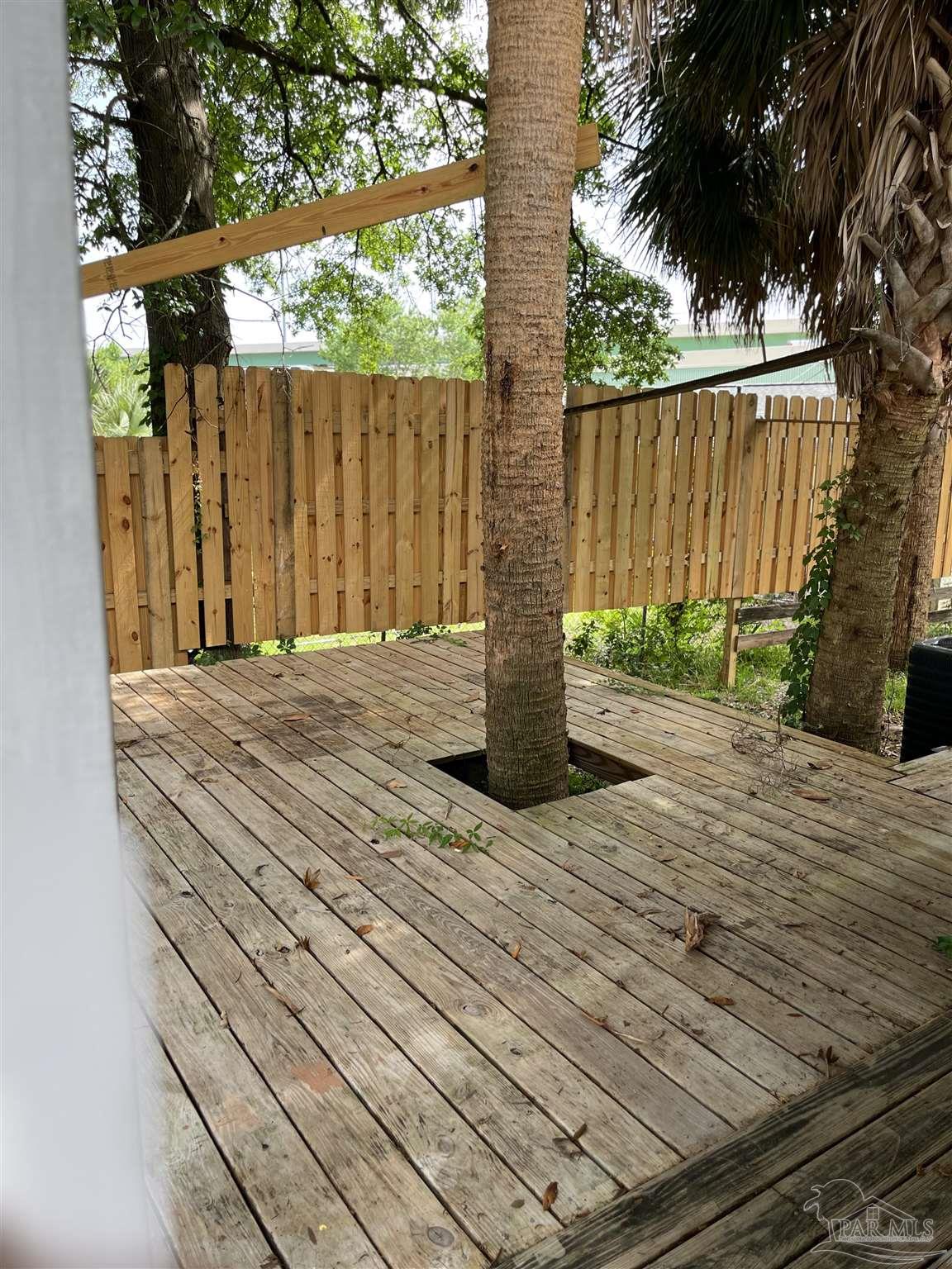 307 East La Rua Street Pensacola, FL 32501 - Photo 8 of 11