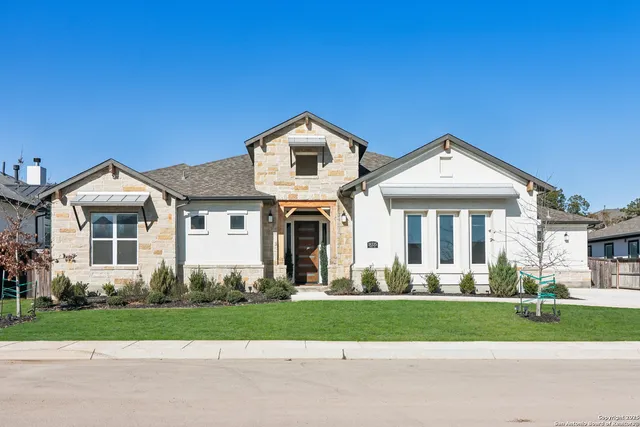 $1,075,000 | 18335 Powder, San Antonio, TX 78257