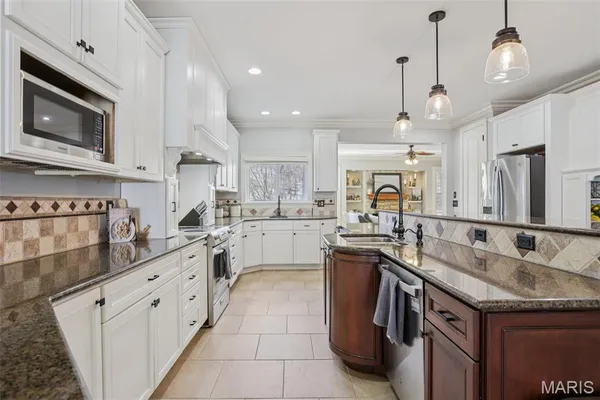 $1,189,000 | 1002 Chesterfield Forest Drive, Wildwood, MO 63005