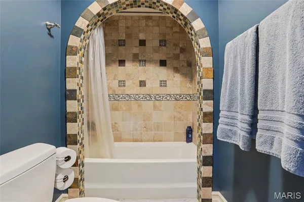 $1,189,000 | 1002 Chesterfield Forest Drive, Wildwood, MO 63005