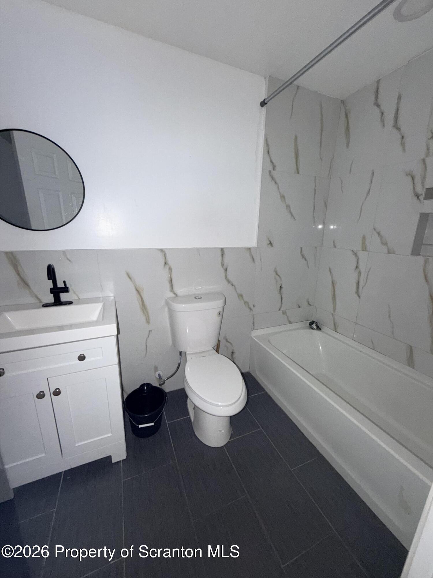 538 Beech Street, Unit 3 Scranton, PA 18505 - Photo 3 of 5 IMG_0934