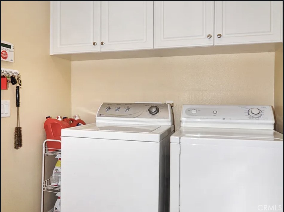 135 Pathway Irvine, CA 92618 - Photo 12 of 12 a utility room with dryer and washer